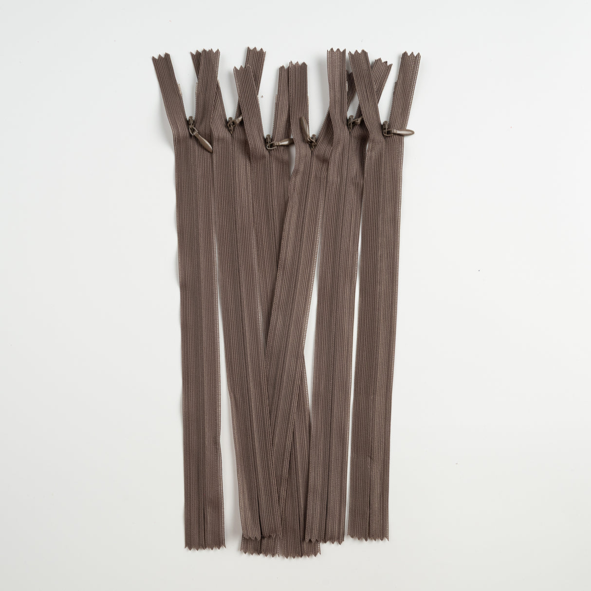 Invisible Nylon Zip 25cm