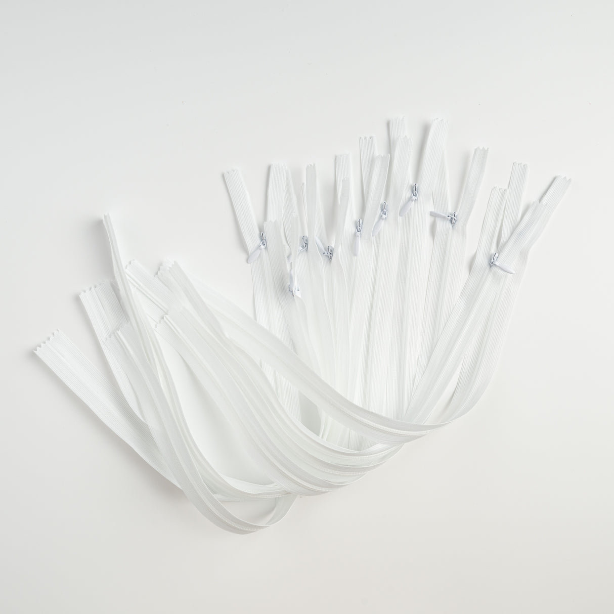Invisible Nylon Zip 40cm