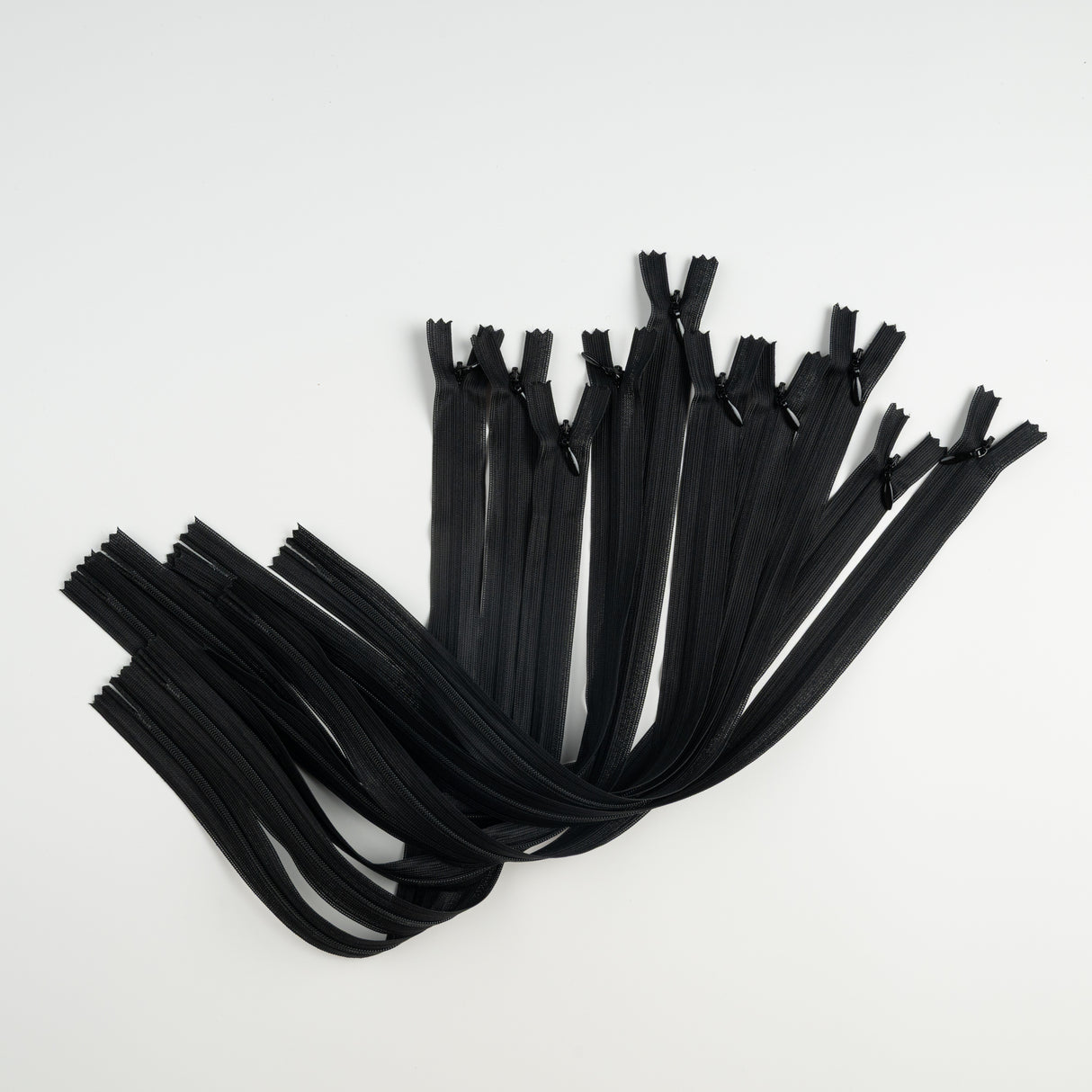 Invisible Nylon Zip 40cm
